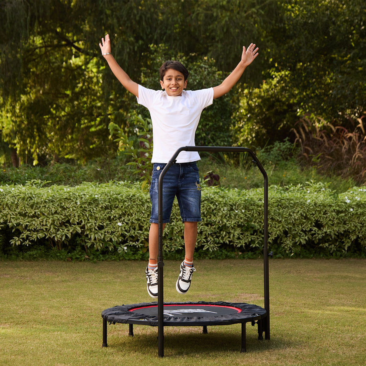 40-Inch Foldable Fitness Trampoline with Adjustable Handlebar