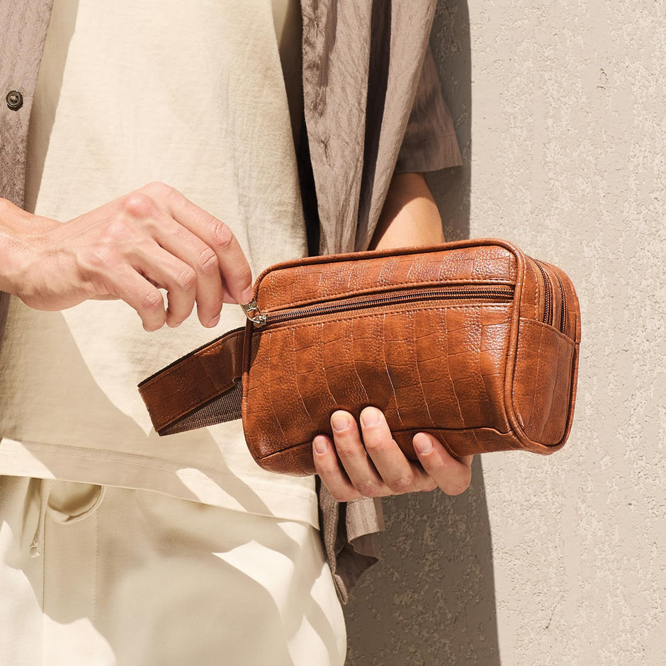 Lifelong Toiletry Bag for Men & Women | Vegan Leather Travel Pouch & Organizer | Shaving Kit, Grooming & Makeup Pouch | Cosmetic Toiletry Bag for Travel, Gym, Daily Use & Travel Accessories (Tan)