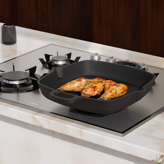 Lifelong 260mm Cast Iron Grill Pan – Pre-Seasoned, Non-Stick, with Wooden Spatula, 2L Capacity