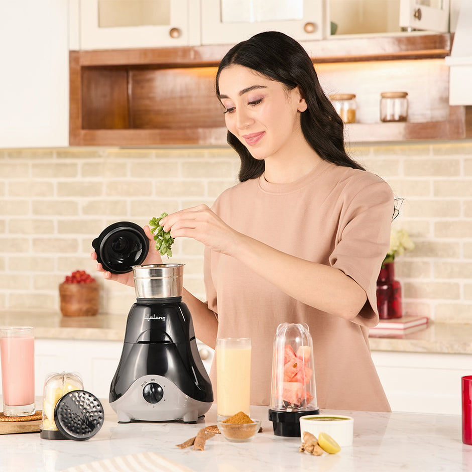 Lifelong LLMG39 Mixer Grinder 500W