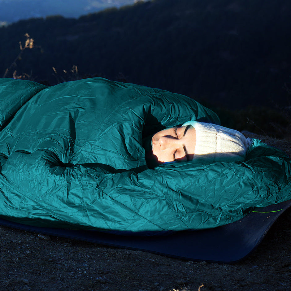 Lifelong +10Ã‚Â°C, Lab tested Mummy Shape Sleeping Bag Adult for Camping, Hiking, Indoor & Outdoor, Warm Sleeping Bag